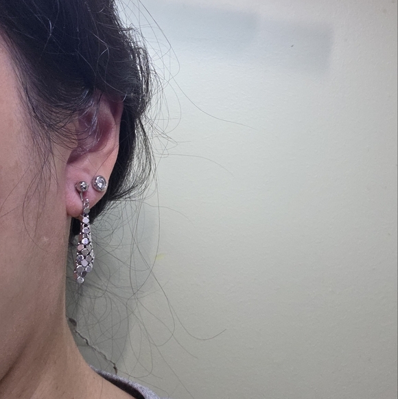 Elegant Silver toned Cluster dangle clip on 60s 70s disco Earrings - Picture 5 of 9